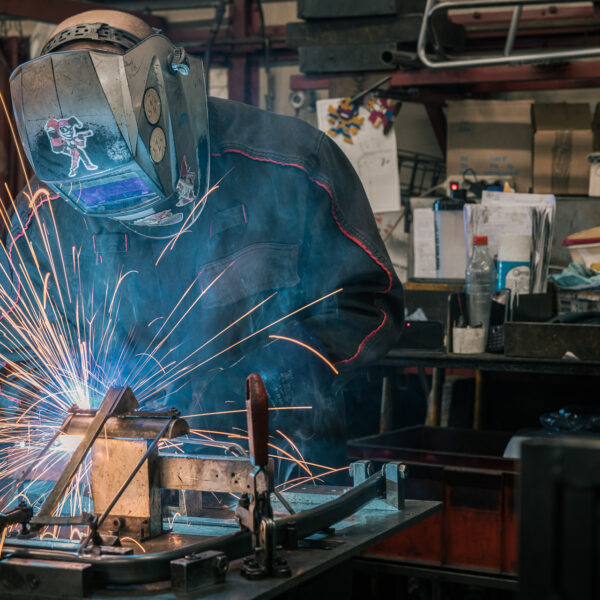 Grâce à son passé riche, la Manufacture Navailles apporte son expertise en métallerie chez Casmau